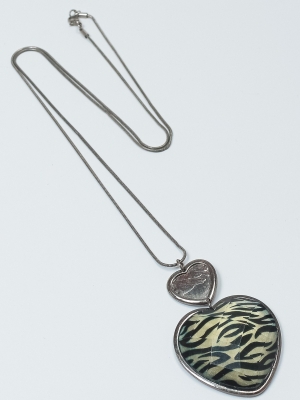 Кулон на цепочке