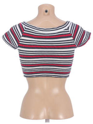 Футболка укороченная