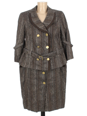 Комплект ( Пиджак,юбка)