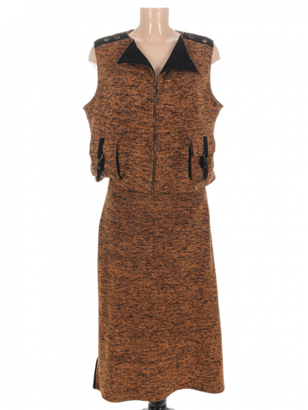 Комплект (юбка, жилет)