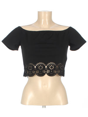 Футболка укороченная