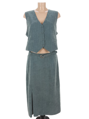 Комплект (юбка, жилет)