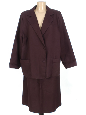 Комплект (юбка, жакет)