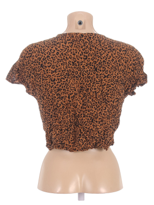 Футболка укороченная