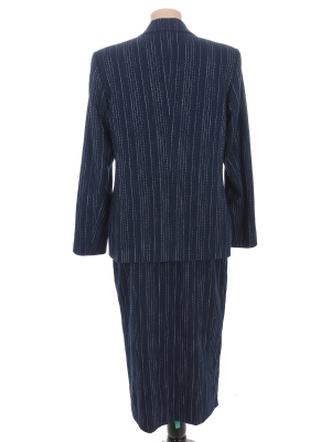 Комплект (юбка, жакет)