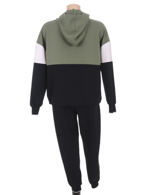 Комплект (брюки, кофта)