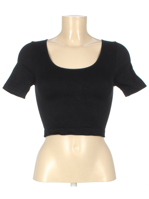 Футболка укороченная